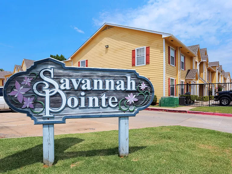 Savannah Pointe Apartments – Menara Properties